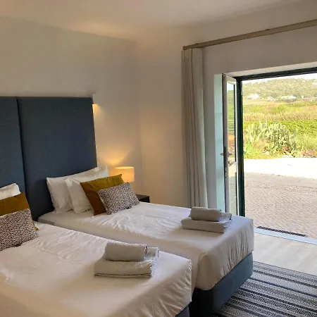 Bed & Breakfast Quinta Da Luz - A Luxury Boutique