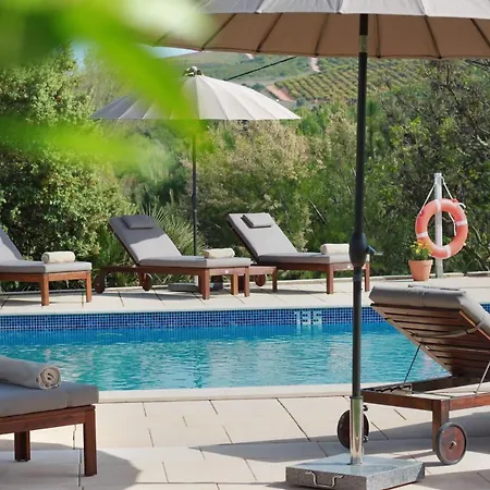 Quinta Da Luz - A Luxury Boutique לינה וארוחת בוקר