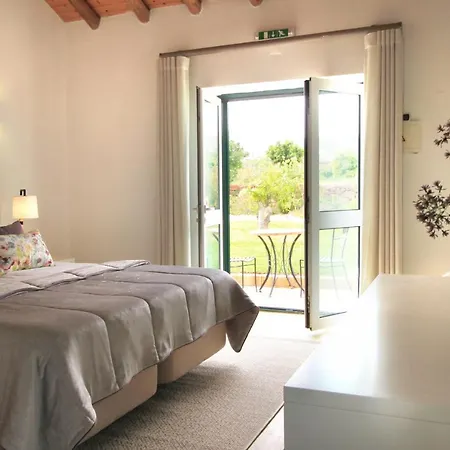 לינה וארוחת בוקר Quinta Da Luz - A Luxury Boutique 4*