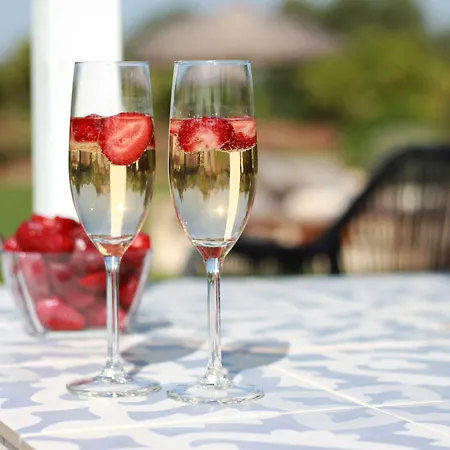 לינה וארוחת בוקר Quinta Da Luz - A Luxury Boutique סילבס