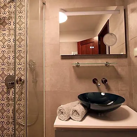 Quinta Da Luz - A Luxury Boutique Bed & Breakfast