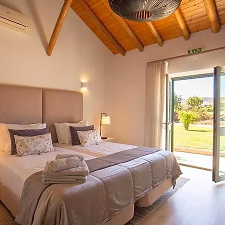 Bed & Breakfast Quinta Da Luz - A Luxury Boutique 4*